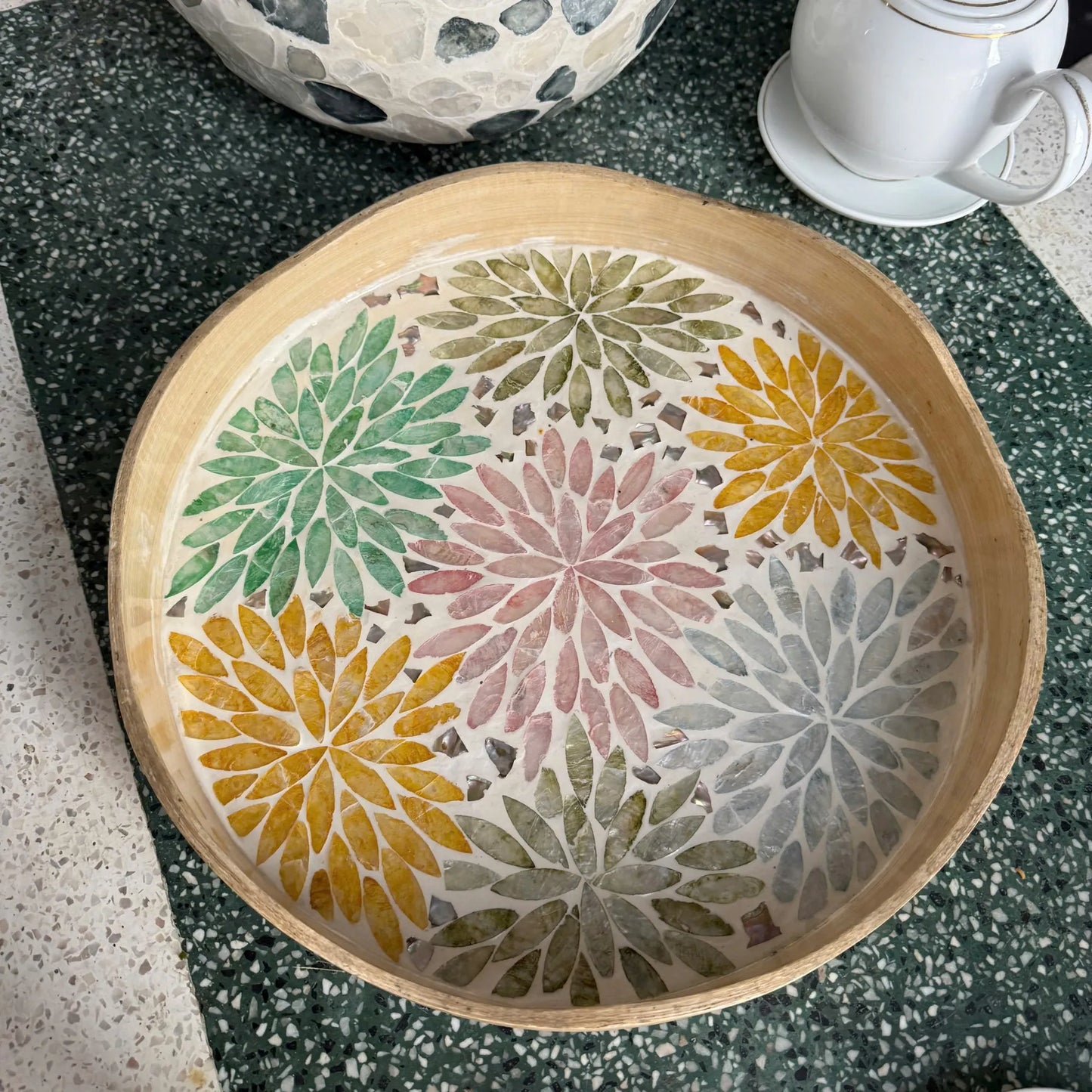 Handmade Mother of Pearl Round Tray – Floral Shell Inlay Decor
