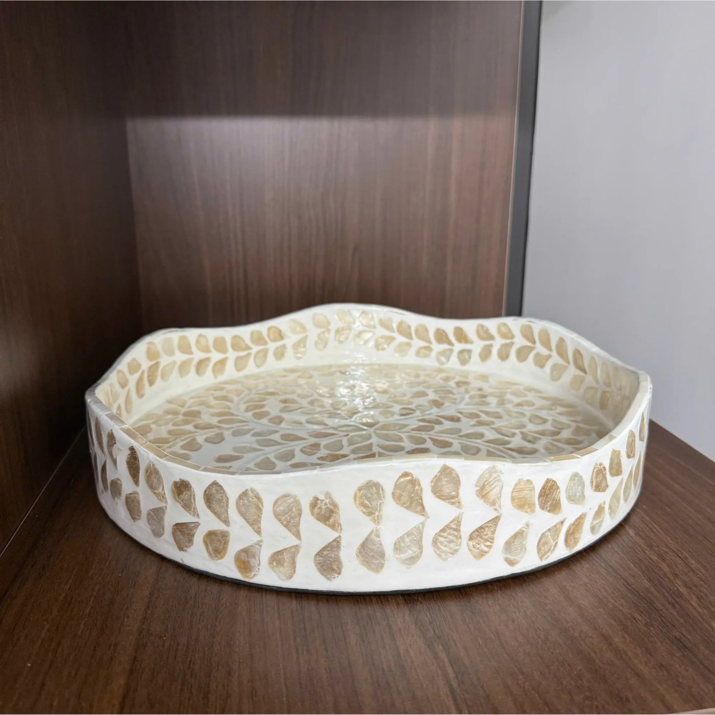 Mother of Pearl Round Tray, Shell Inlay Decorative Serving Tray